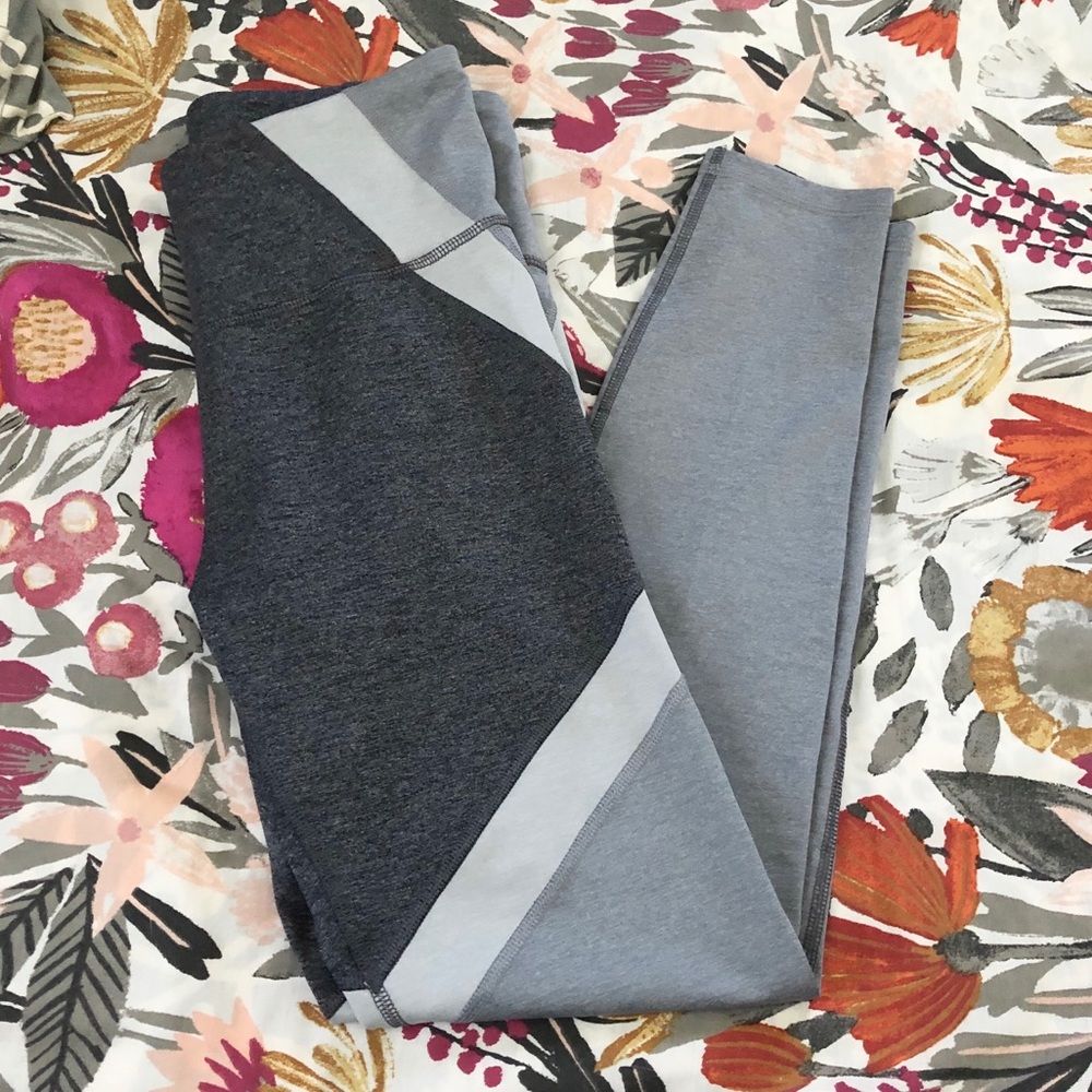 2/$15 Old Navy Elevate Leggings